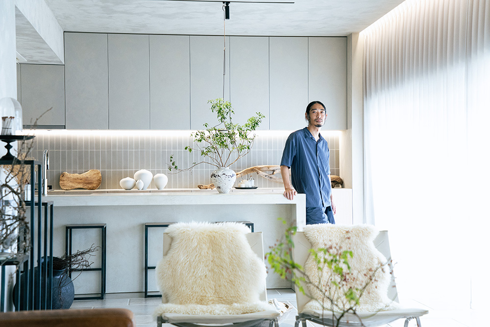 築古マンションをフルリノベした安間広介さんの自宅リビング