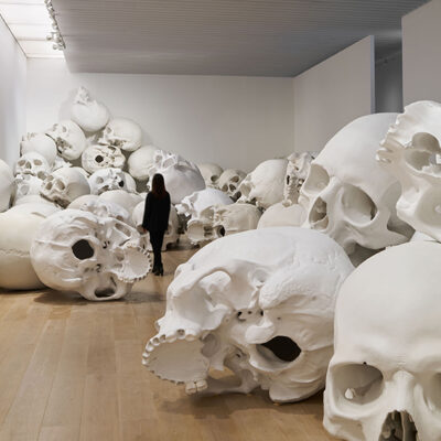 ロン・ミュエク《マス》展示風景 森美術館 六本木