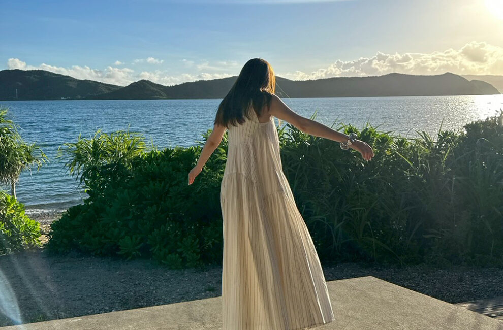 旅を楽しむ藤井明子さんのようす